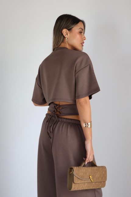 חליפת שפיץ קשירות גב