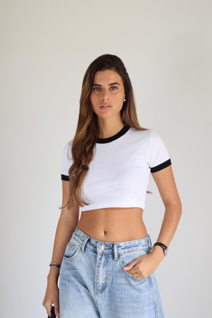 חולצת בייסיק קרופ שילוב צבעים